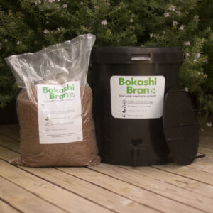 Bokashi Bran 3 kg with a composting bucket