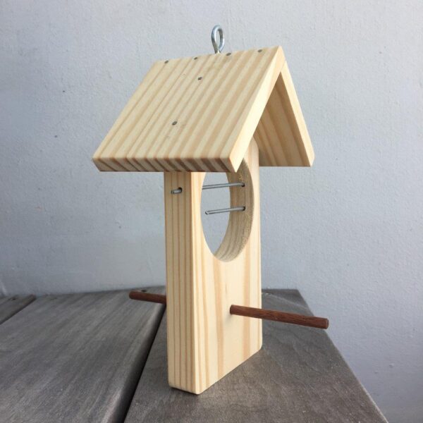 Side view of single fruit bird feeder