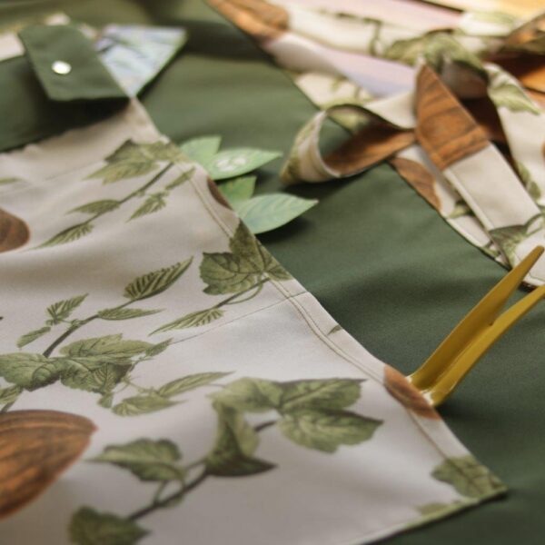 Pocket detail of the gardening apron.